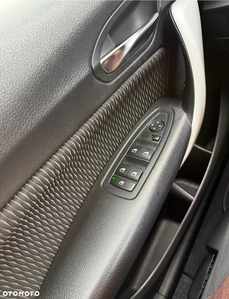 BMW Seria 1 116d Sport Line - 17