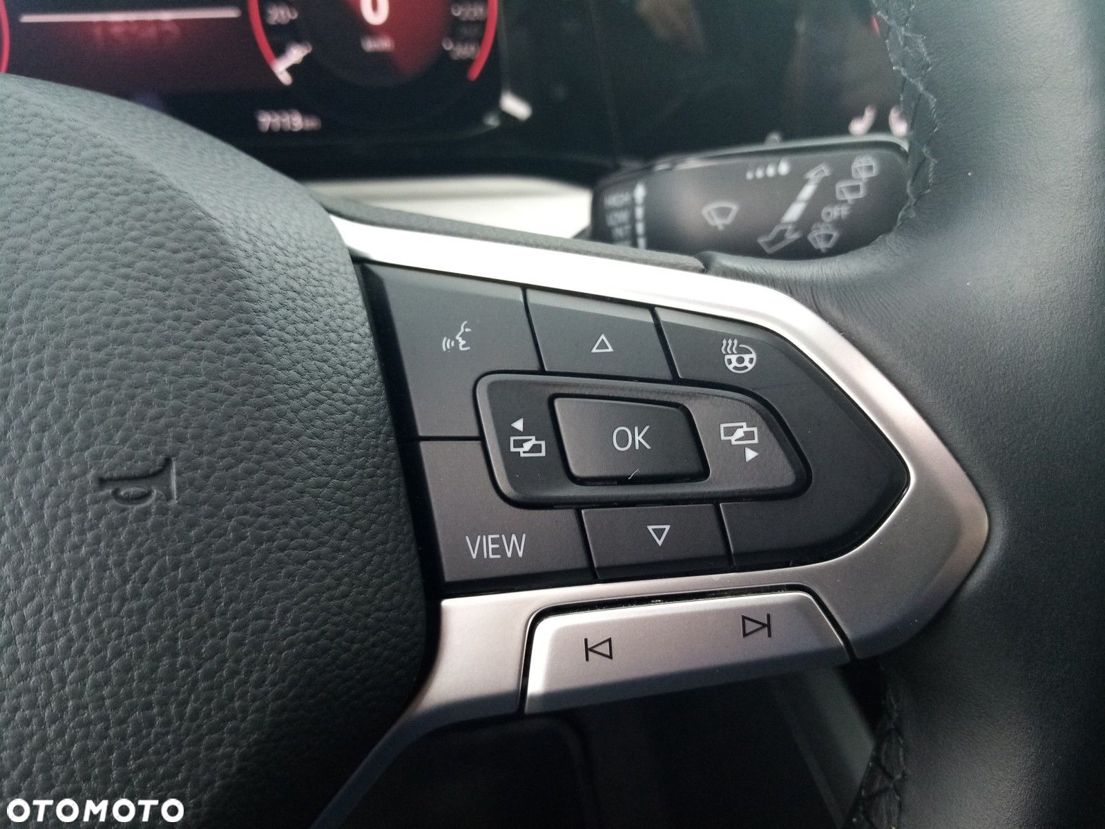Volkswagen Golf VIII 1.5 TSI EVO Life - 17