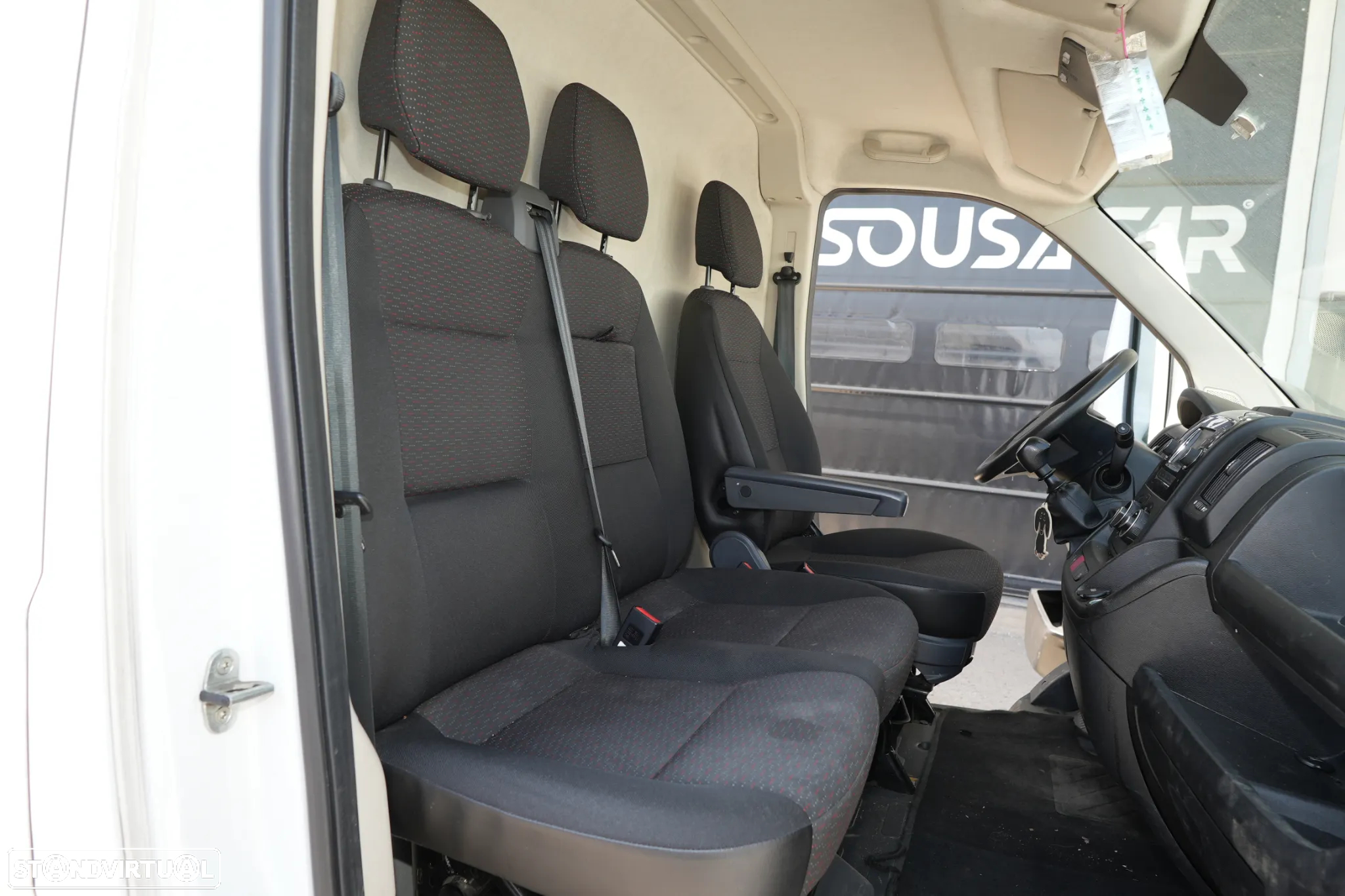 Peugeot Boxer Frio Isotermica 2.2BlueHDI 140cv - 11