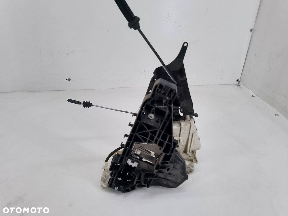 ZAMEK DRZWI PRAWY PRZÓD MERCEDES-BENZ W169 1697202835 - 2