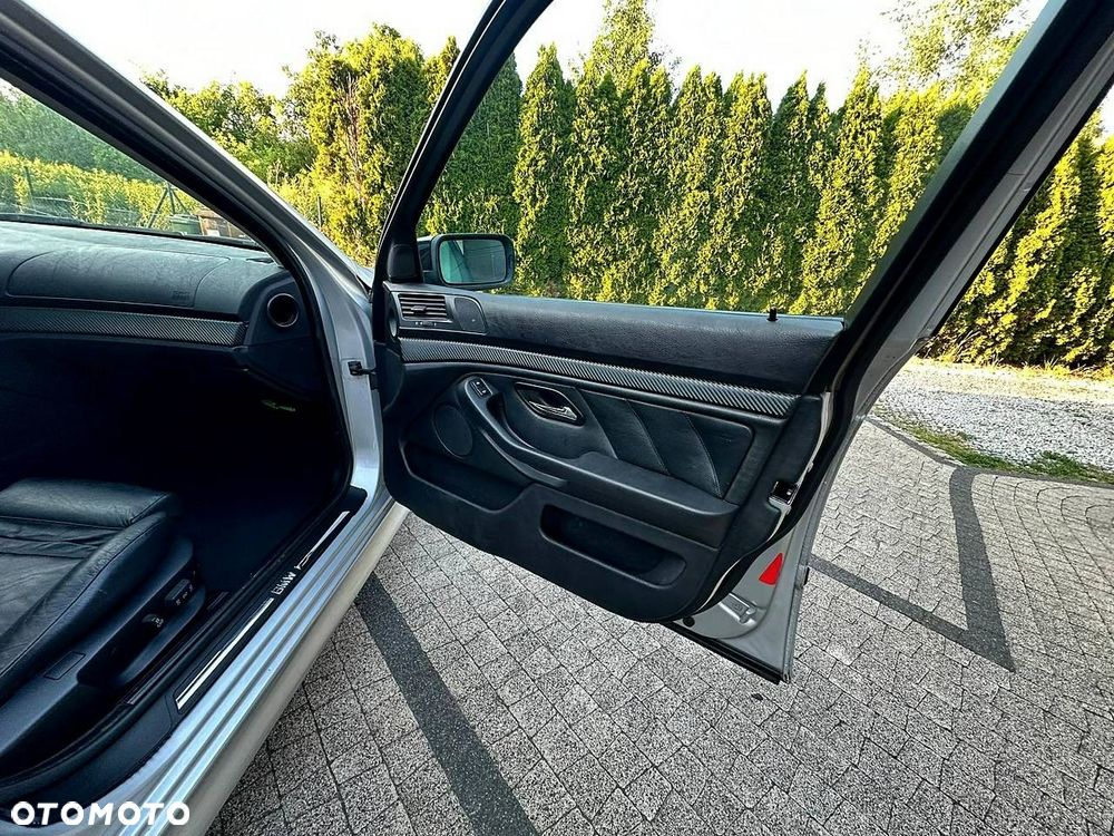 BMW Seria 5 - 16