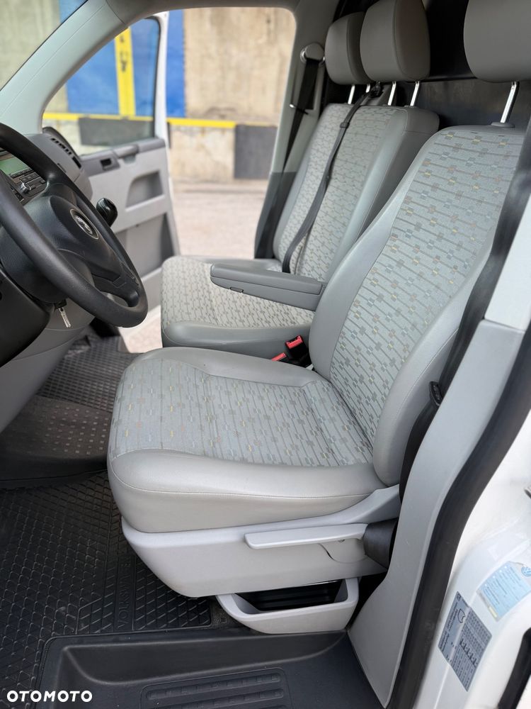 Volkswagen Transporter - 19