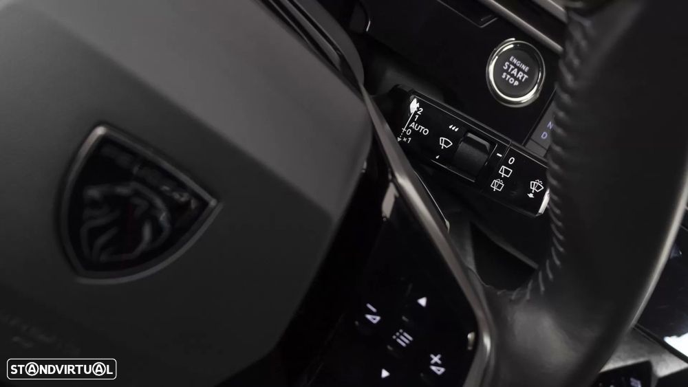 Peugeot 5008 1.2 Hybrid Allure e-DCS6 - 28