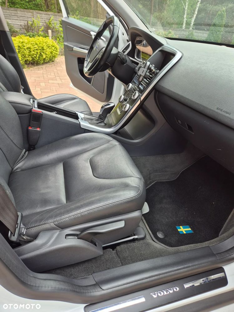 Volvo XC 60 - 16