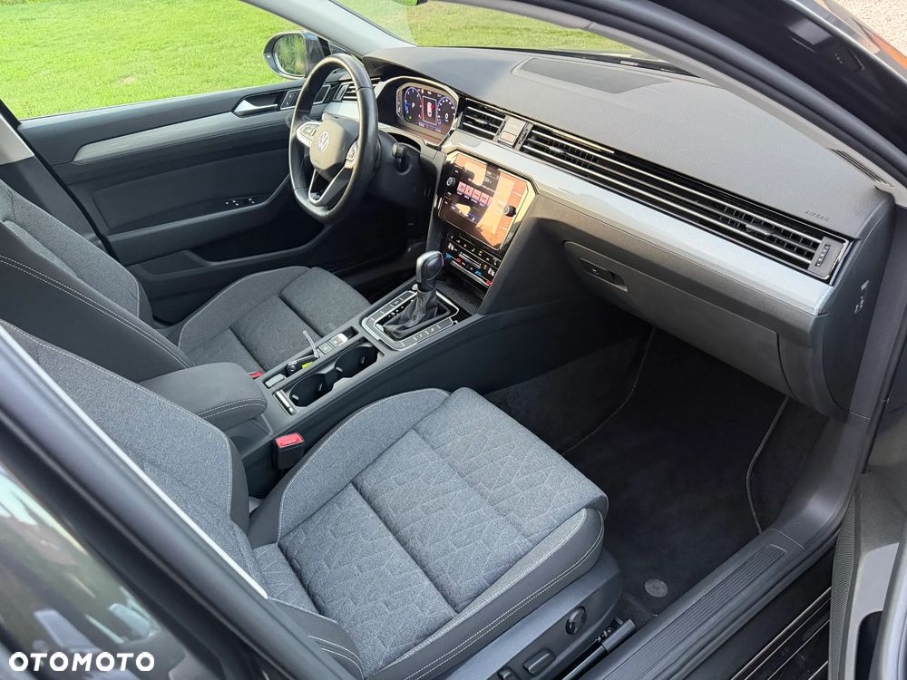 Volkswagen Passat Variant - 10