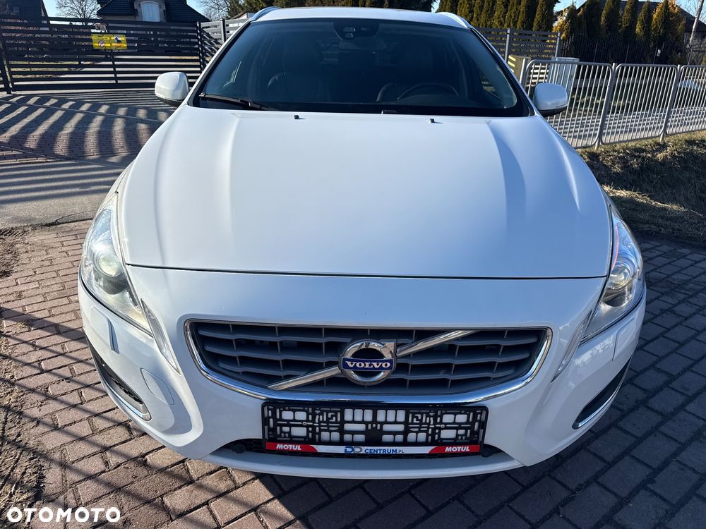 Volvo V60 T6 AWD Geartronic Summum - 29