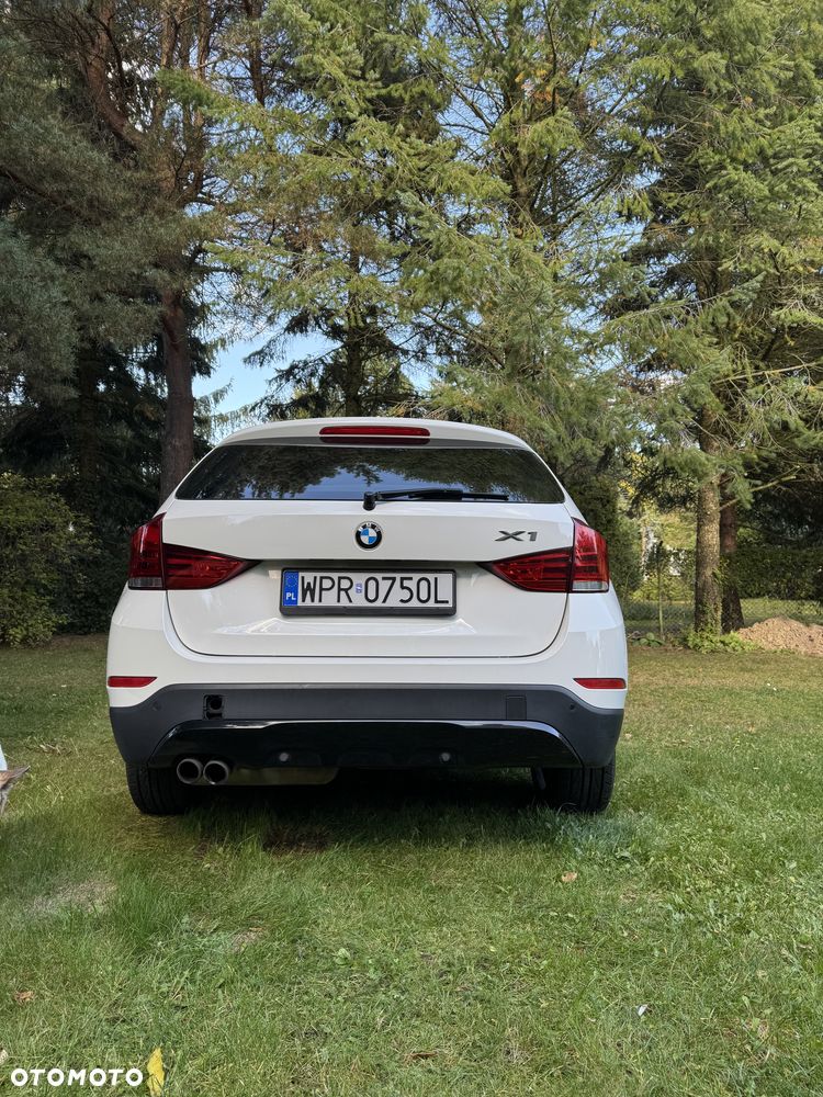 BMW X1 xDrive28i Sport Line - 4