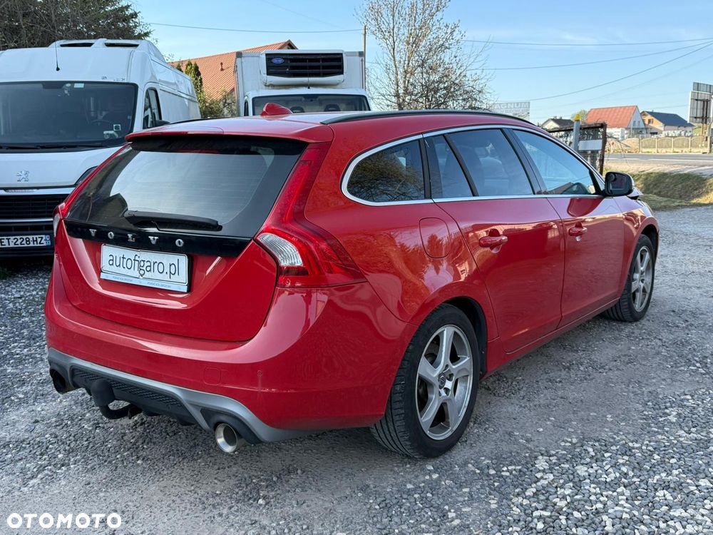 Volvo V60 D2 Momentum - 10