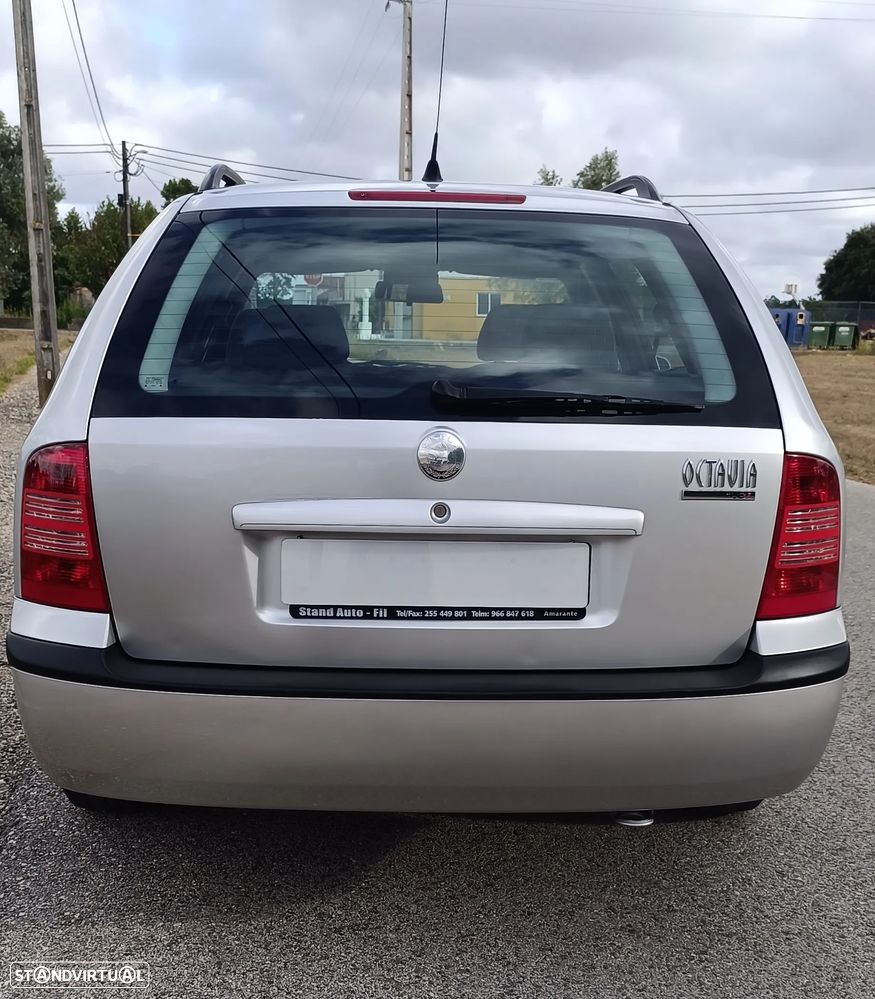 Skoda Octavia Break 1.6 Ambiente - 3