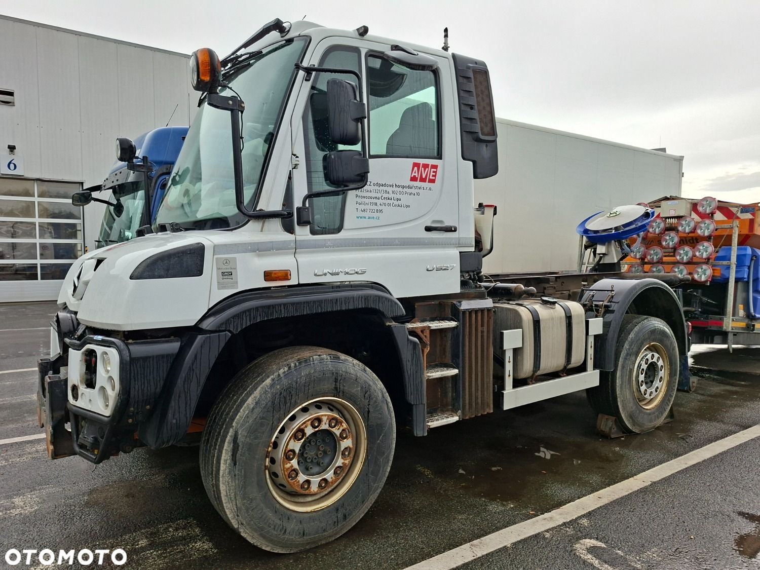 MIKANN Unimog U527 4X4 - 7