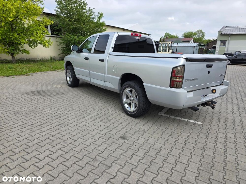 Dodge RAM - 4