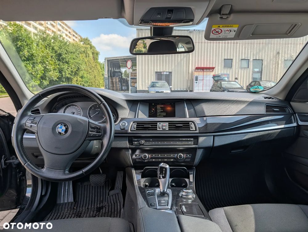 BMW Seria 5 520d - 10