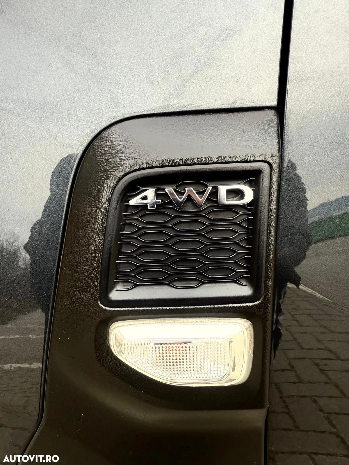 Dacia Duster 1.6 SCe 4WD Prestige jante 17" - 40