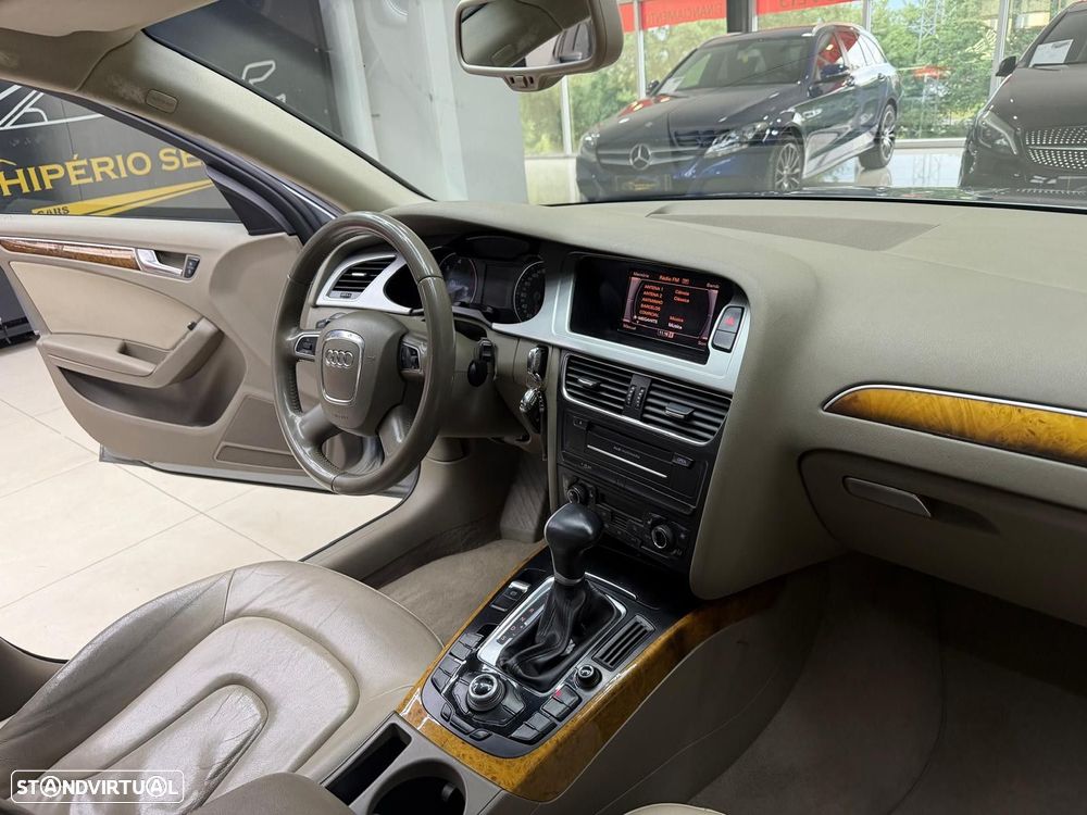 Audi A4 2.0 TDI exclusive Multitronic - 22