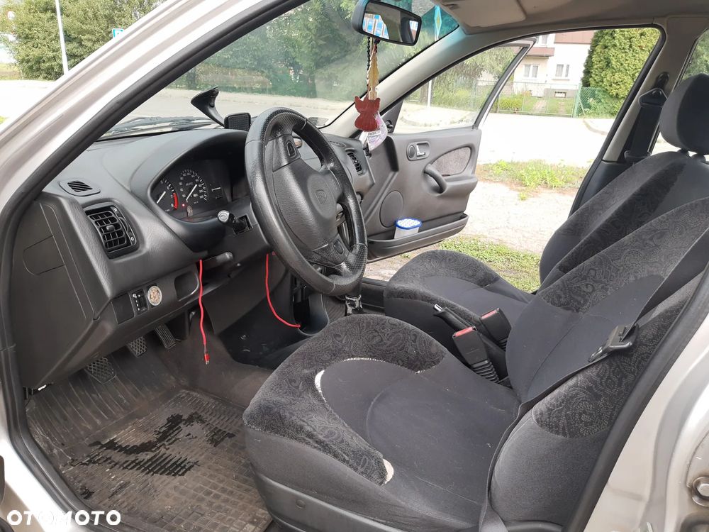 Rover 214 - 24