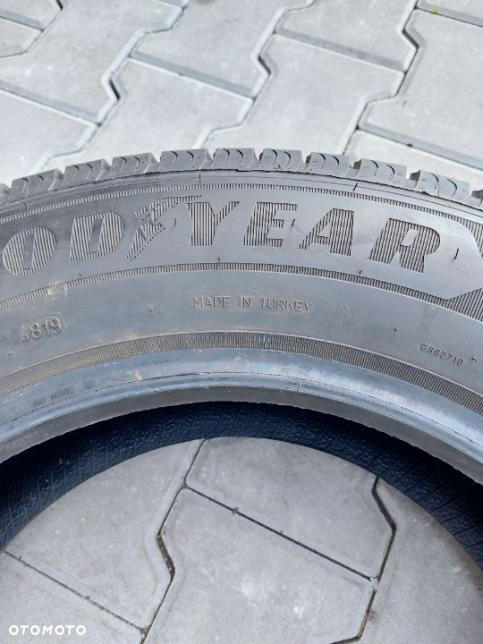 215/65 R16C OPONY DEMO GOODYEAR EFFICIENT GRIP CARGO DOT4819 - 5