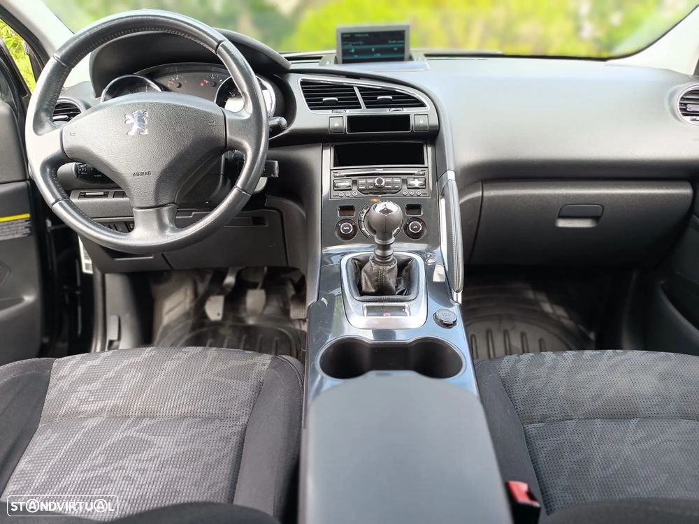 Peugeot 3008 1.6 HDi Executive - 5