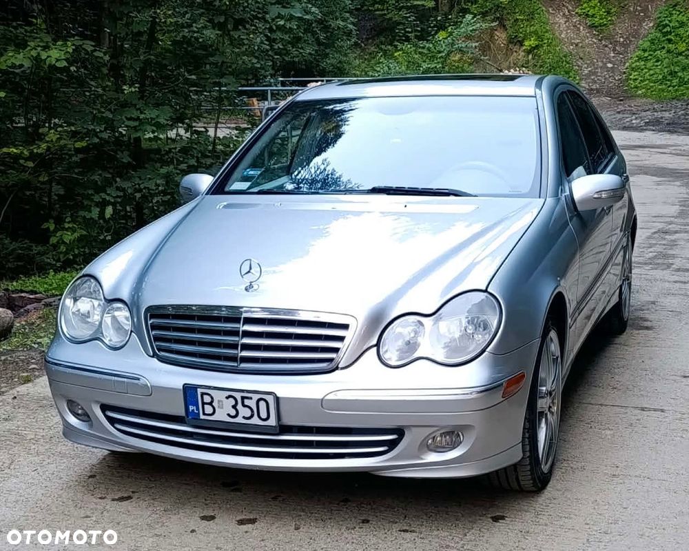 Mercedes-Benz Klasa C 240 Avantgarde 4-Matic - 6