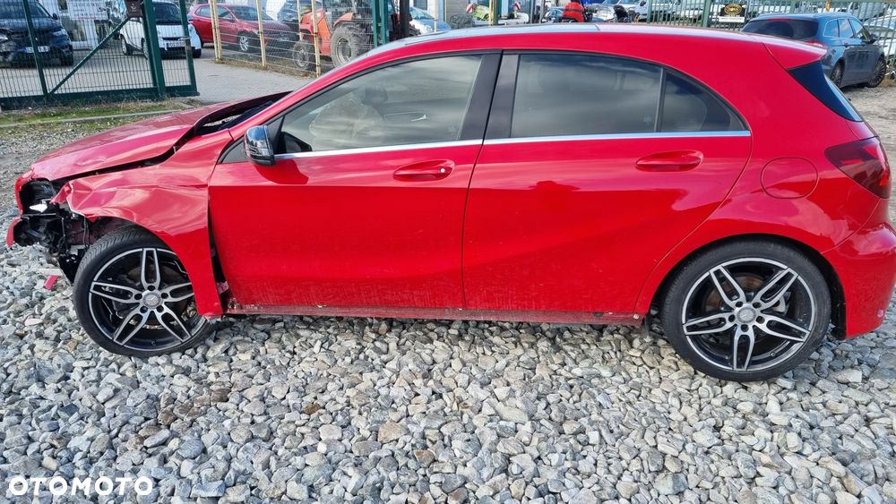 Mercedes-Benz A-Class 2016 photo 2
