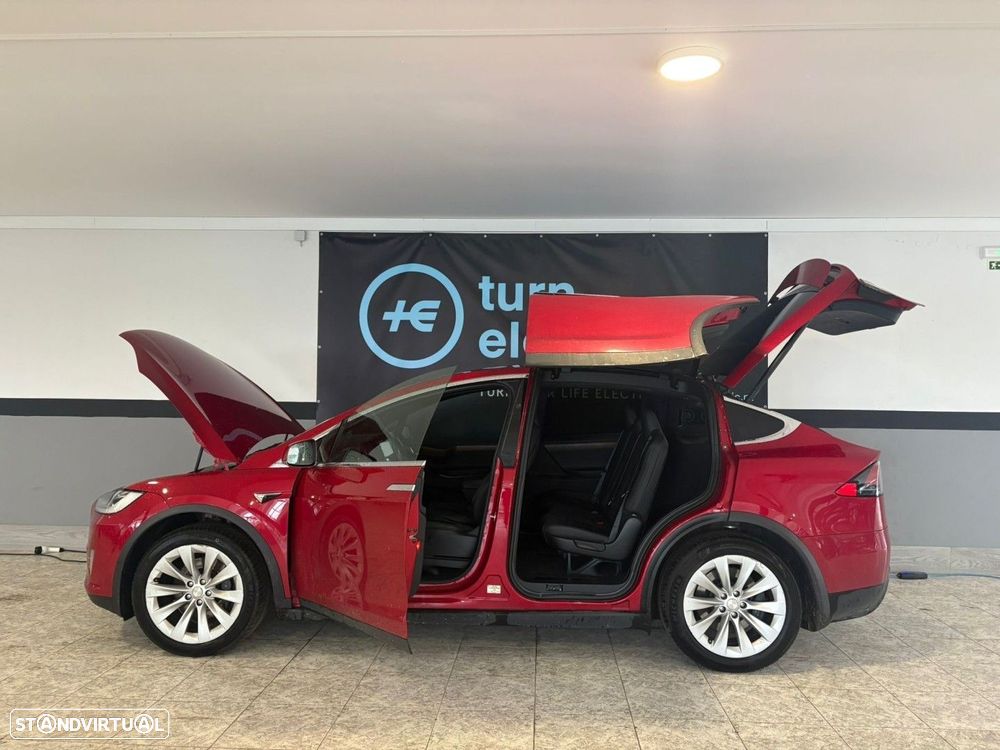 Tesla Model X 100D - 3