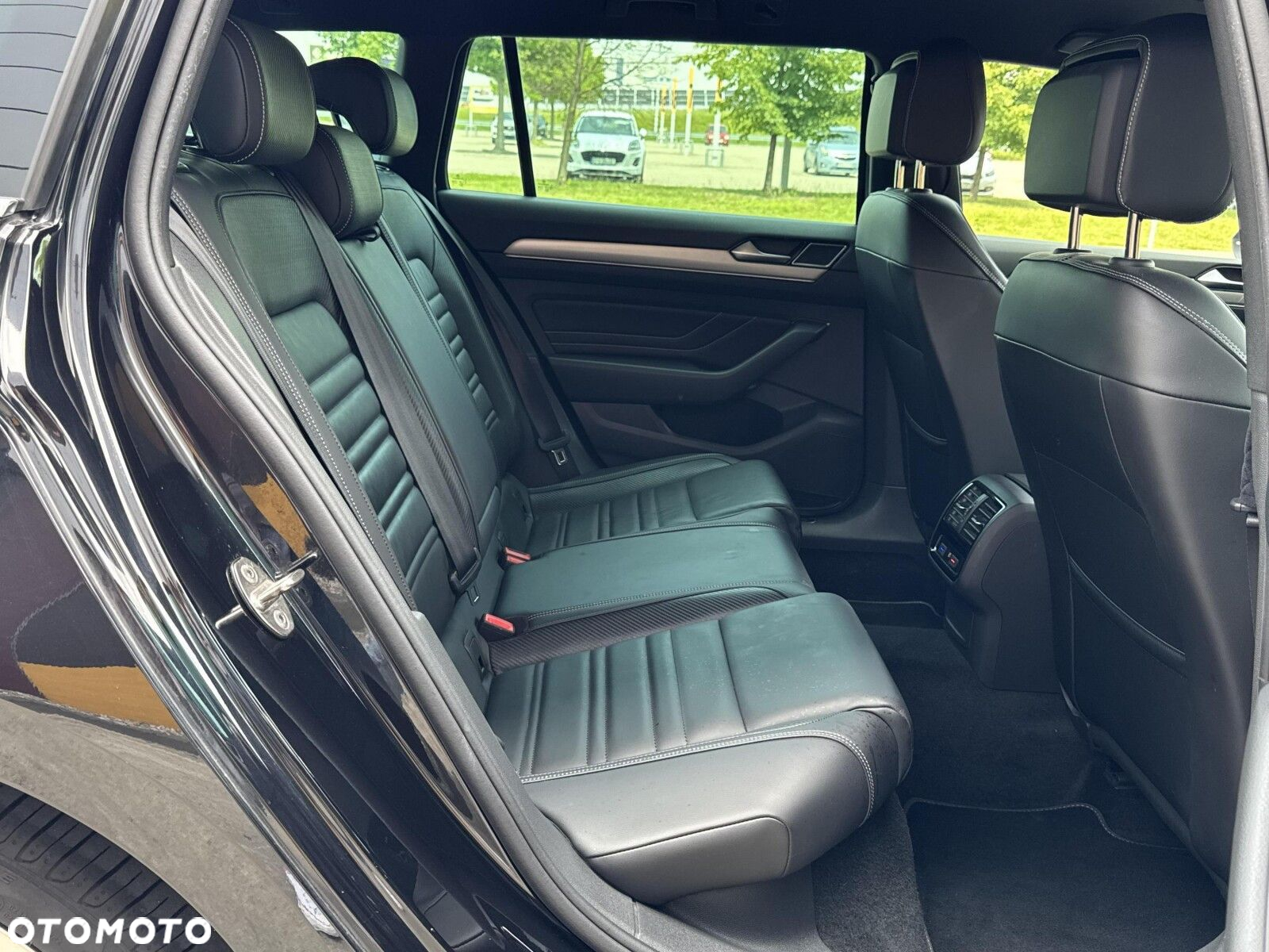 Volkswagen Passat 2.0 TDI EVO Elegance DSG - 13