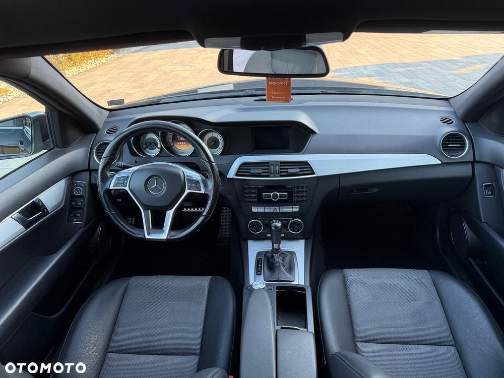 Mercedes-Benz Klasa C 200 (BlueEFFICIENCY) 7G-TRONIC Avantgarde - 12