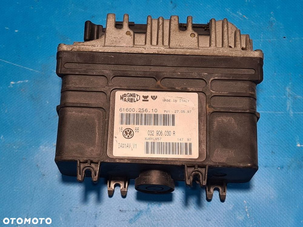 VW GOLF 3 STEROWNIK SILNIKA 032906030R - 1