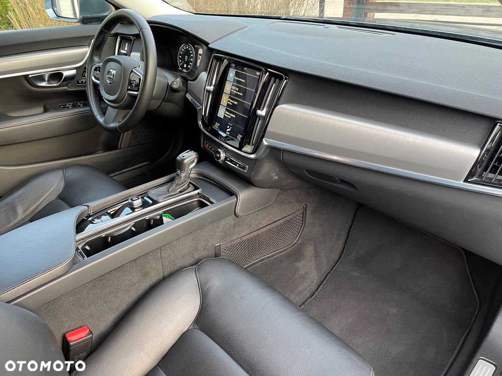 Volvo V90 D4 Geartronic Momentum - 17