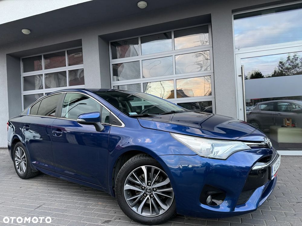 Toyota Avensis 2.0 Premium MS - 22