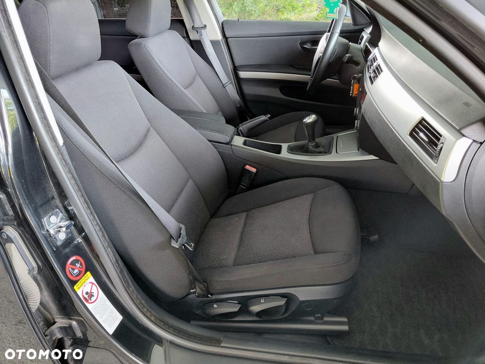 BMW Seria 3 - 10