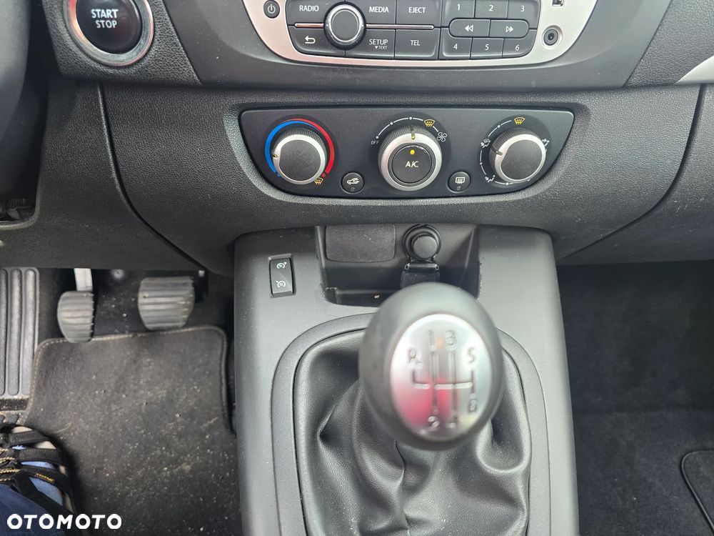 Renault Scenic dCi 110 FAP Dynamique - 9