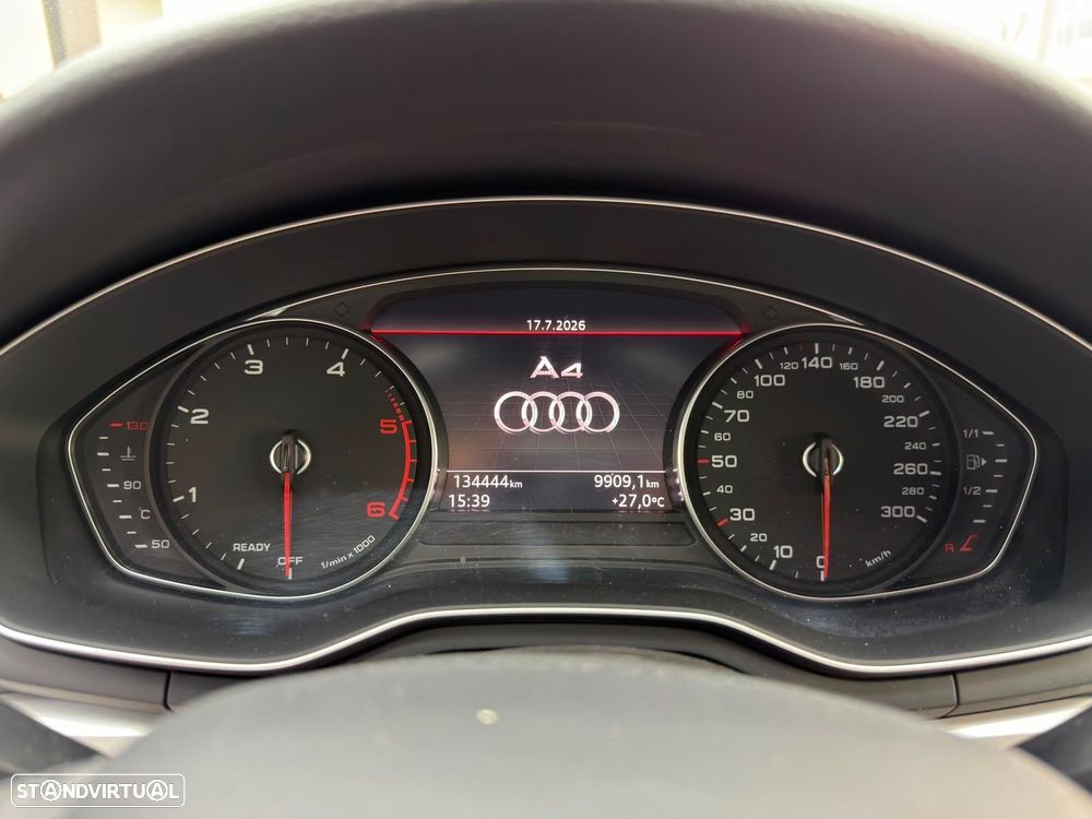 Audi A4 Avant 35 TDI S tronic - 32
