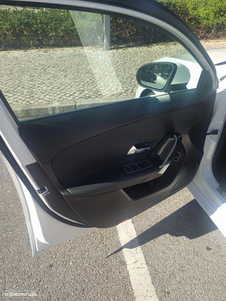 Mercedes-Benz A 180 Limousine d Style Plus Aut. - 21
