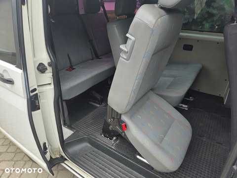 Volkswagen Caravelle - 7
