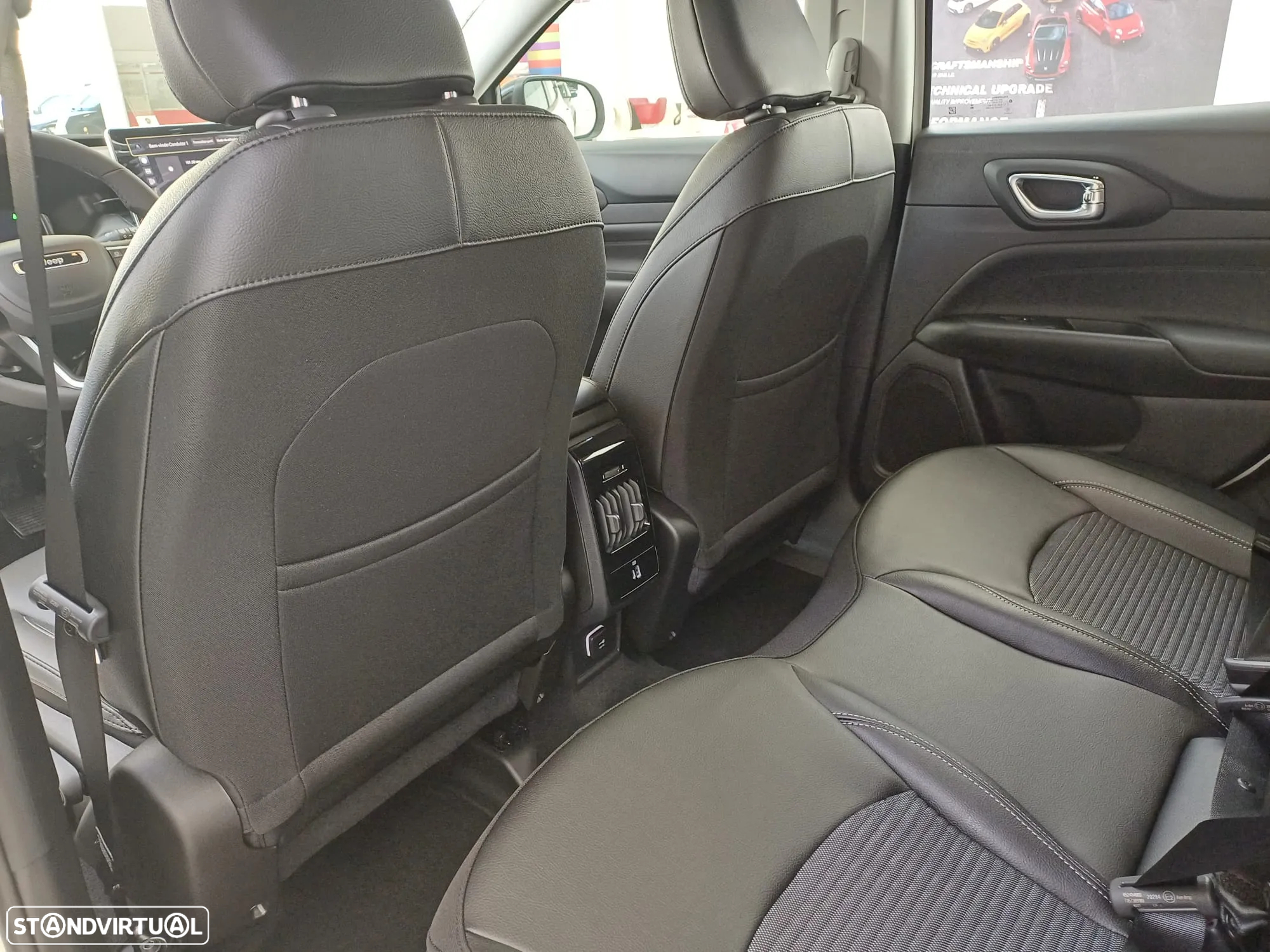 Jeep Compass 1.3 TG 4Xe Atitude - 31