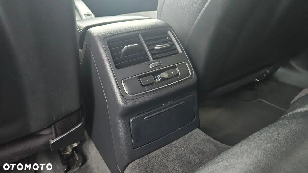 Audi A4 - 12