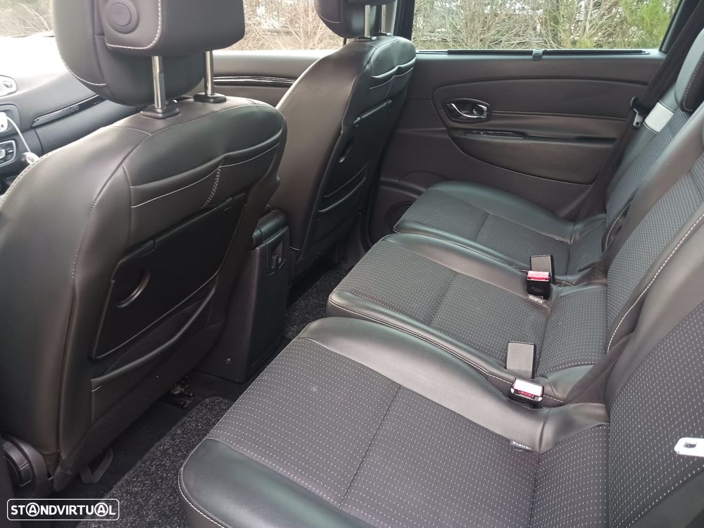 Renault Scénic 1.5 dCi Sport SS - 33