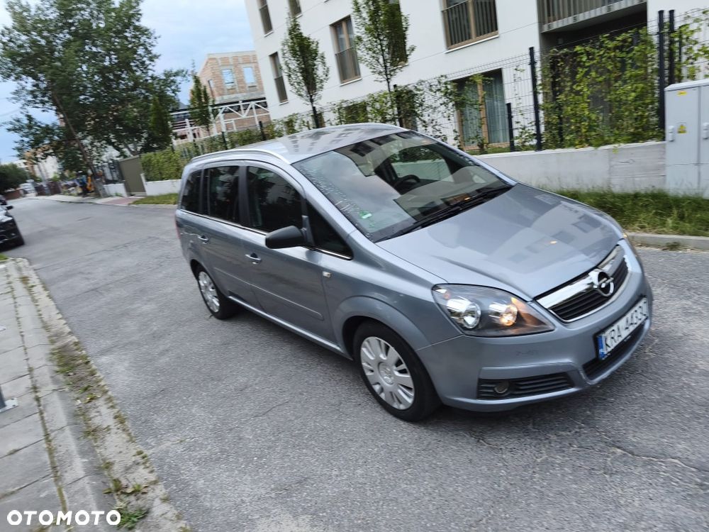 Opel Zafira - 3
