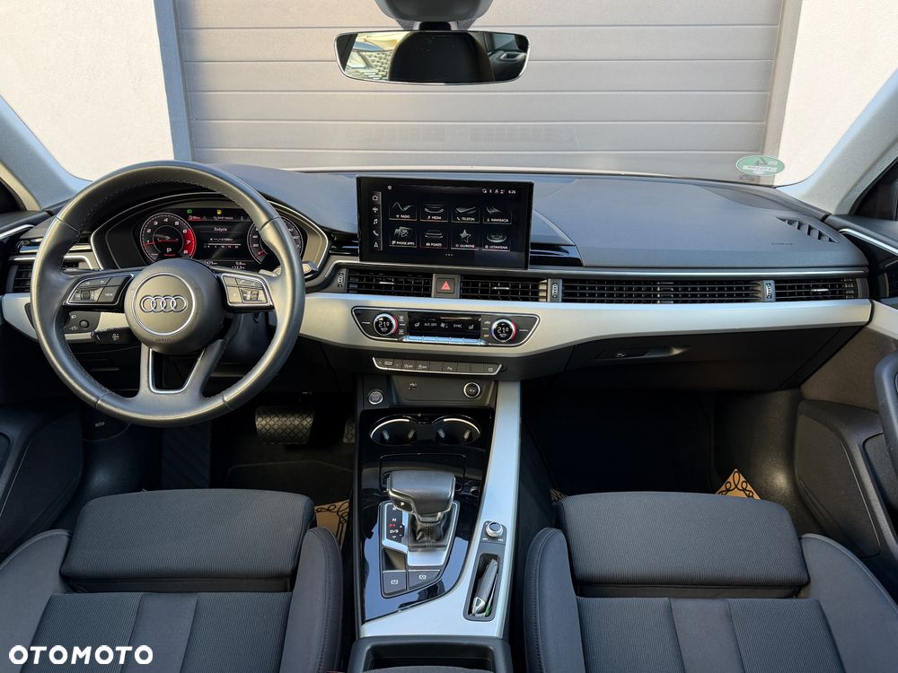 Audi A4 Limousine - 8