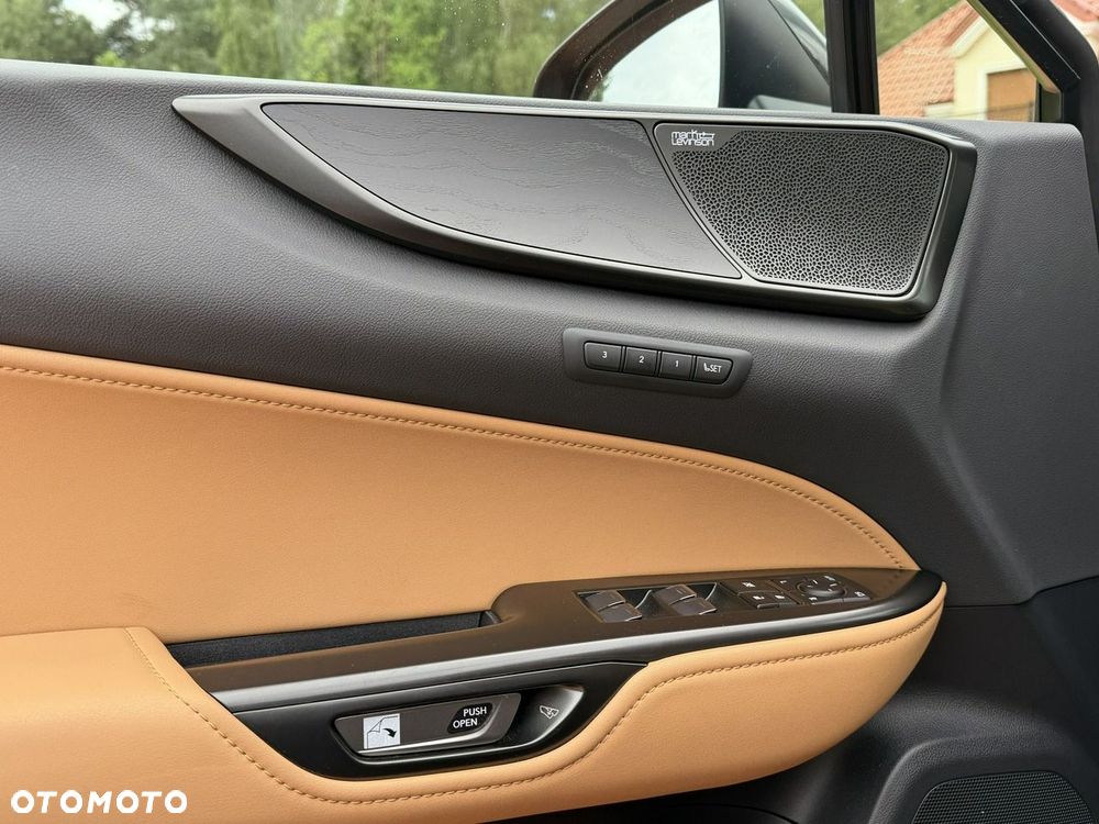 Lexus NX - 19