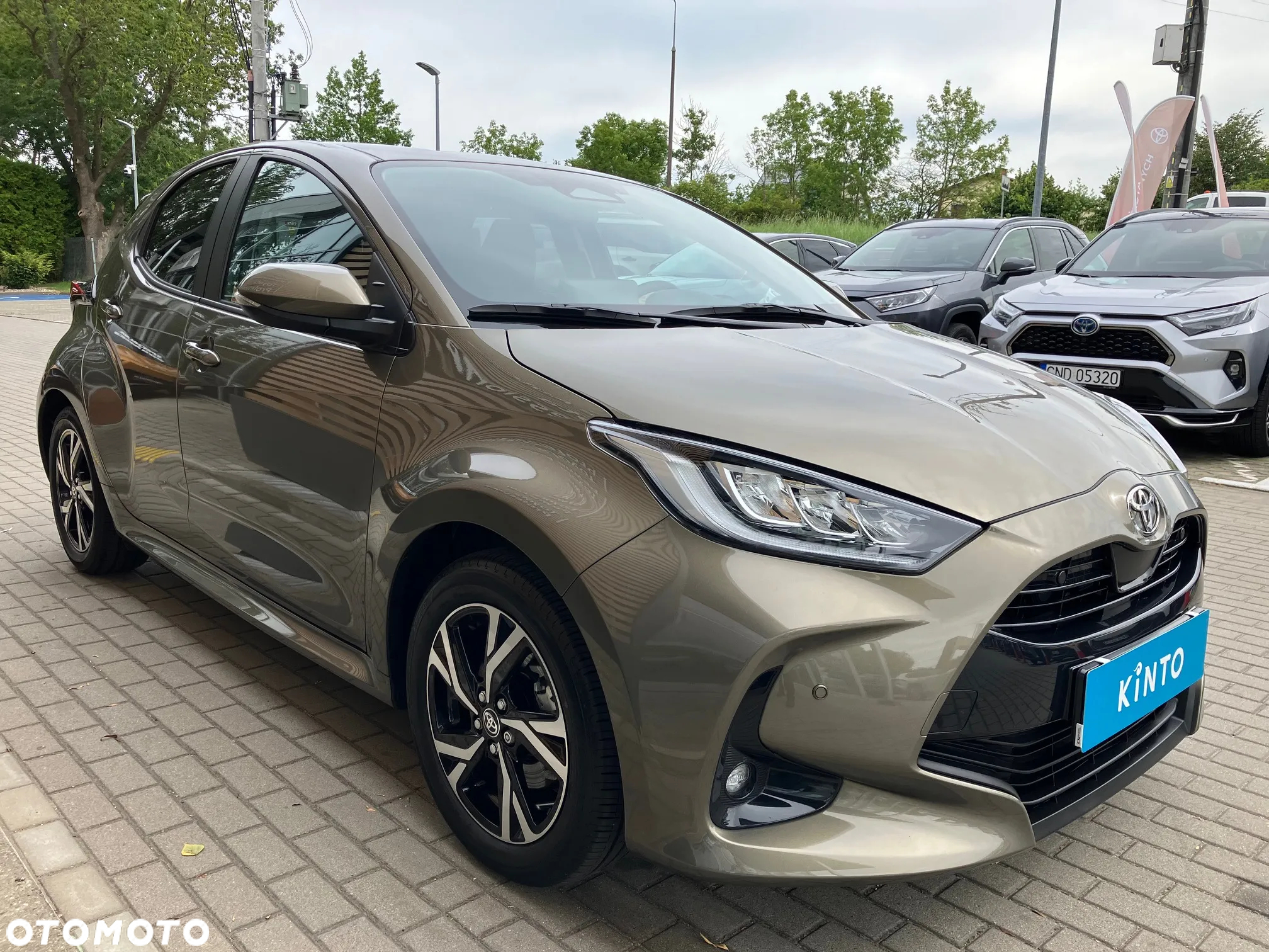 Toyota Yaris Hybrid 1.5 Style - 11