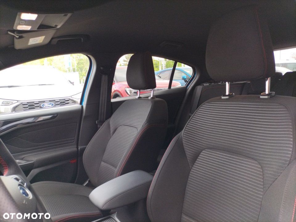 Ford Focus - 10