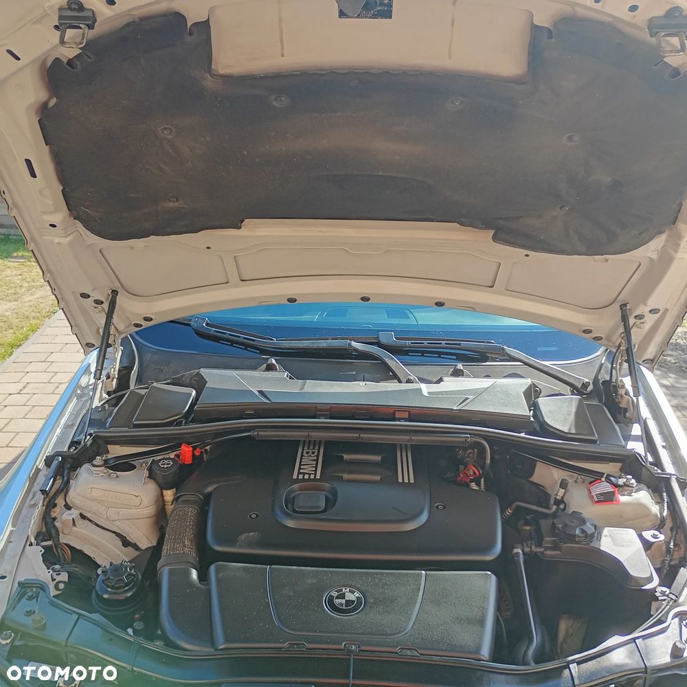 BMW Seria 3 318d - 10
