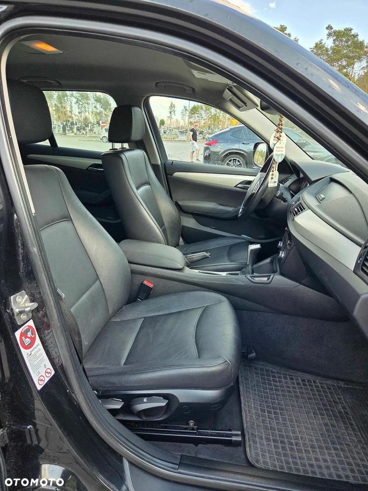 BMW X1 xDrive20d - 11