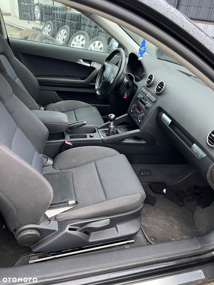 Audi A3 3-drzwiowe 1.6 Attraction - 7