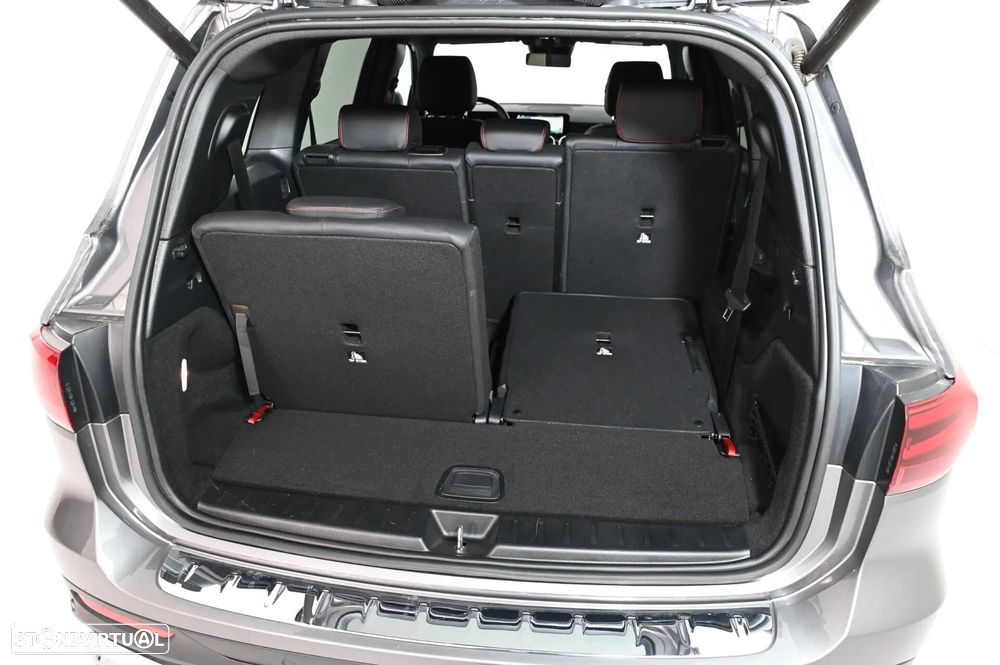 Mercedes-Benz GLB 180 d AMG Line - 10