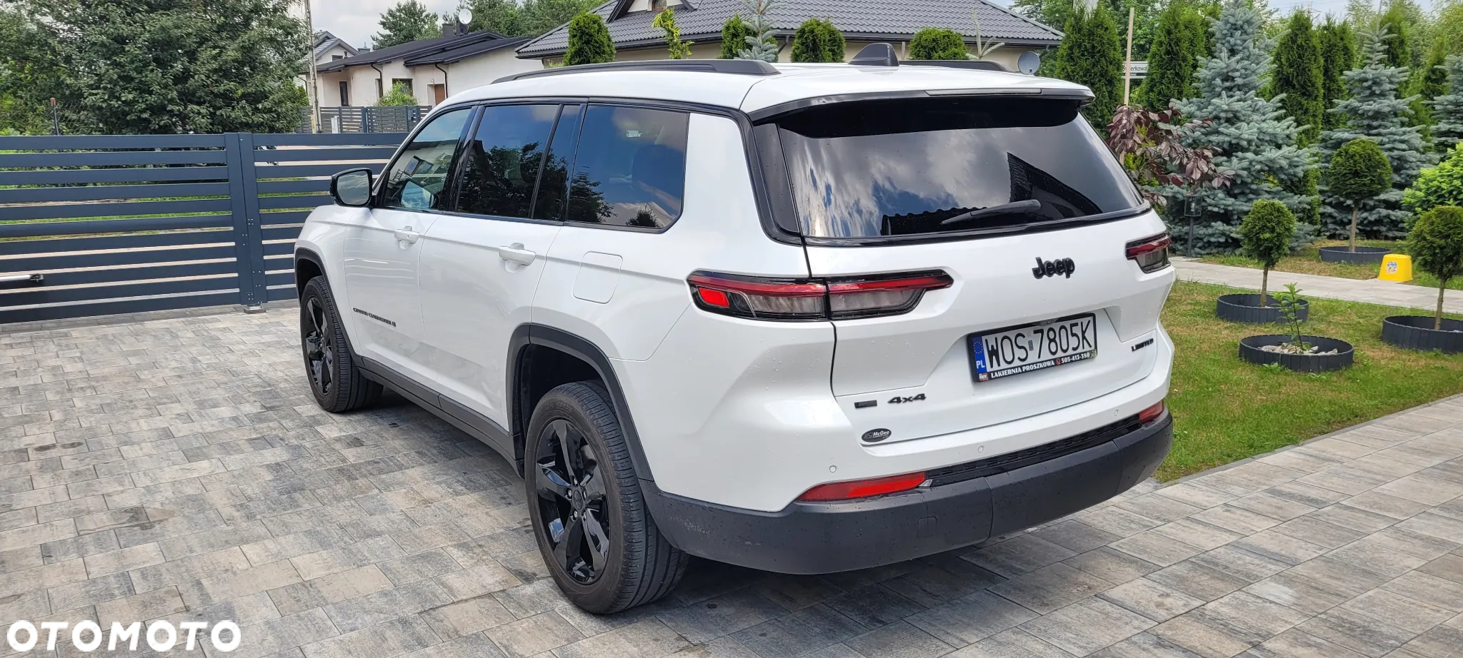Jeep Grand Cherokee - 13
