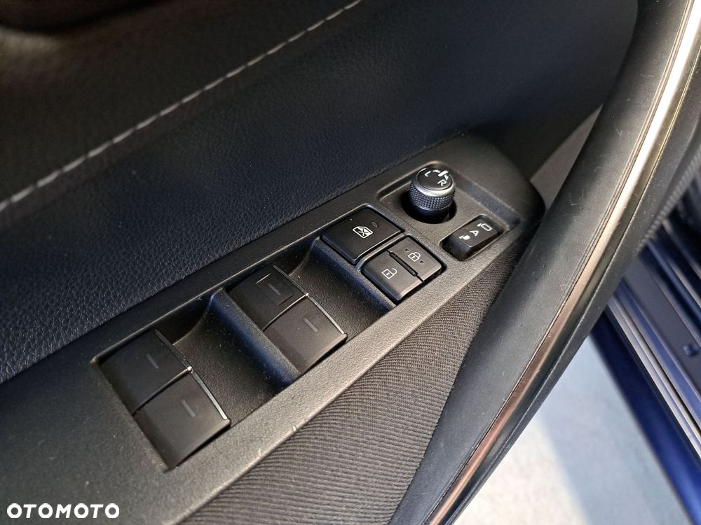 Toyota Corolla 1.8 Hybrid Comfort - 33