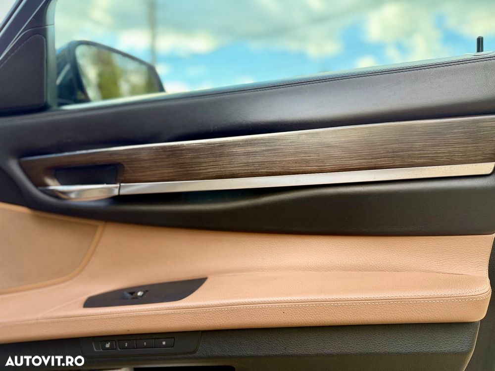 BMW Seria 7 730d - 12