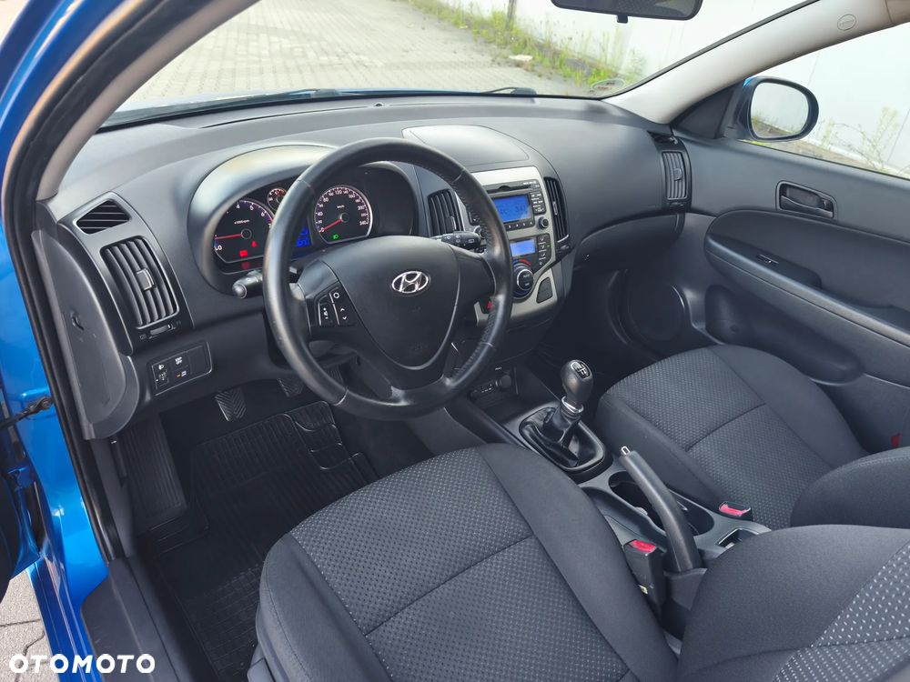 Hyundai i30 1.4 Blue Comfort - 28